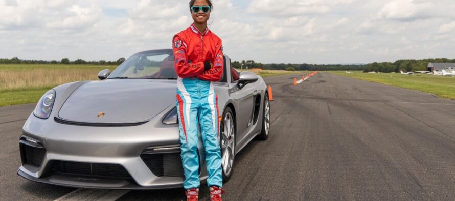 Η 16χρονη που έκανε Ρεκόρ Γκίνες με Porsche (video)