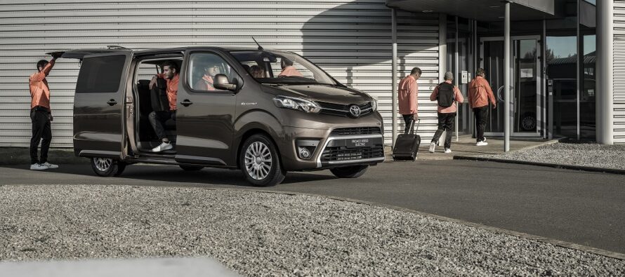 Ανακαλούνται 292 Toyota Proace στην Ελλάδα – Ενδέχεται να σβήσουν οι οθόνες τους