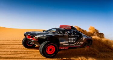Δε μπορεί να καταπιεί η έρημος του Μαρόκου το νέο Audi RS Q e-tron!