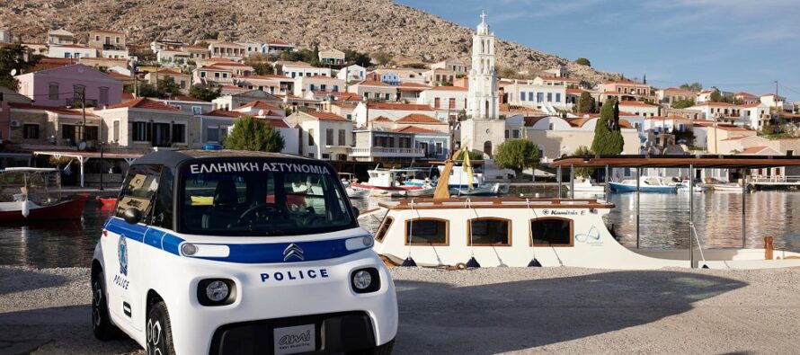 Ηλεκτρικά αυτοκίνητα και σκάφη, φωτοβολταϊκό πάρκο, τηλεϊατρική και 5G σε ένα μικρό ελληνικό νησί (photos)
