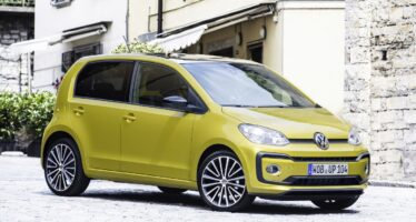 Ανακαλούνται στην Ελλάδα χιλιάδες Volkswagen up! για έλεγχο του αερόσακου