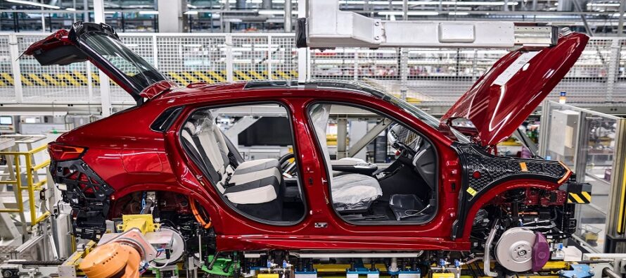 Δείτε το εργοστάσιο που κατασκευάζεται η νέα BMW X2 – Σε ποια χώρα βρίσκεται και γιατί ξεχωρίζει (εικόνες & βίντεο)