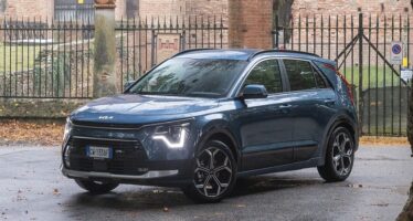 Kia Niro Tri-Fuel: Το πρώτο υβριδικό με LPG – Με ένα γέμισμα κάνει πάνω από 1.600 χλμ. (φωτογραφίες & βίντεο)