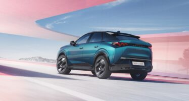 Το ηλεκτρικό Peugeot E-3008 διένυσε 1.000 χλμ. με δυο μόνο στάσεις για φόρτιση (φωτογραφίες & βίντεο)
