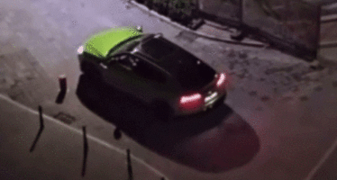Οδηγός διαλύει την Lamborghini του πάνω σε μεταλλικά κολονάκια – Όλοι αναρωτιούνται γιατί (βίντεο)