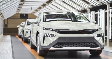 Έως και 600 Skoda Elroq σε μια μέρα μπορεί να κατασκευάζει αυτό το εργοστάσιο (φωτογραφίες & βίντεο)