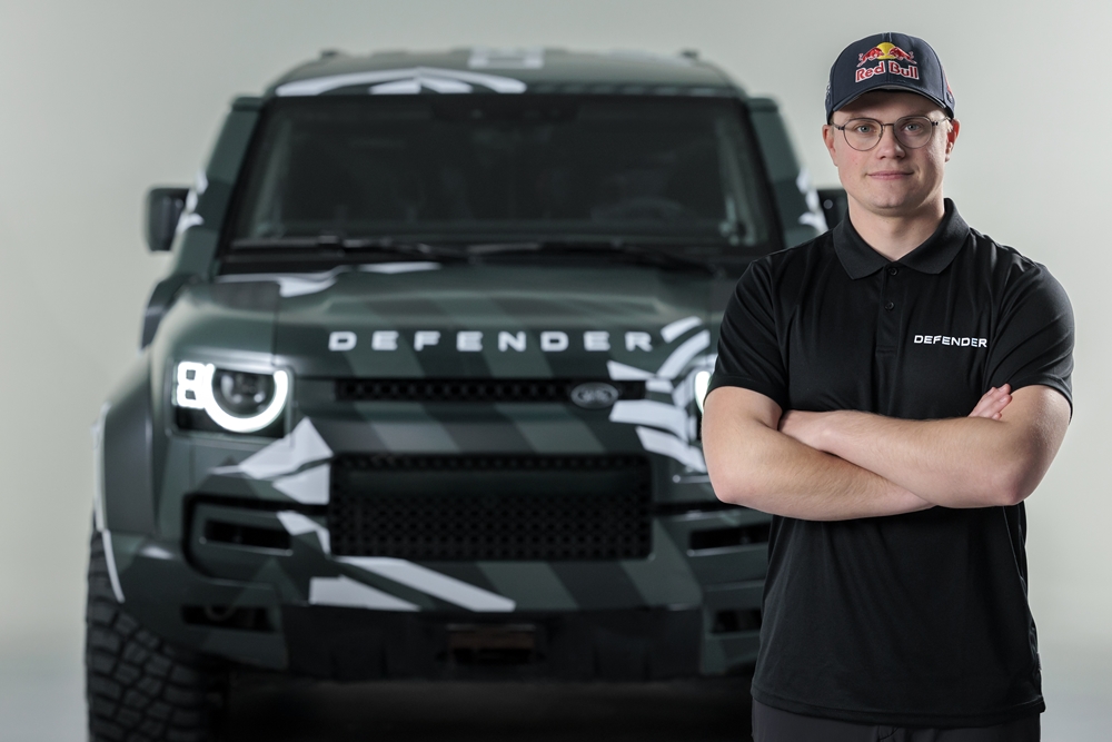 Land Rover Defender Dakar D7X‑R