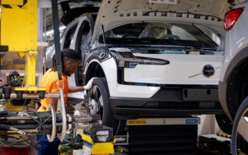 Volvo: Σε ποια χώρα της Ευρώπης κατασκευάζεται πλέον το ηλεκτρικό EX30 (φωτογραφίες & βίντεο)
