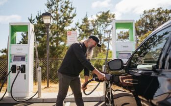 Ηλεκτρικό αυτοκίνητο με πάνω από 400.000 χλμ. – Σε τι κατάσταση είναι η μπαταρία του