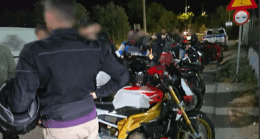 Διαδικτυακό κάλεσμα για κόντρες μοτοσυκλετών στα Μέγαρα – Αυτοπροσκαλέστηκε η Τροχαία