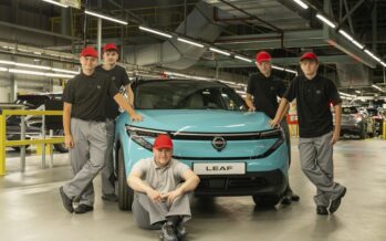 Oι απόφοιτοι από την Ακαδημία της Nissan ξεκινούν πρακτική στο εργοστάσιο που κατασκευάζεται το νέο Leaf
