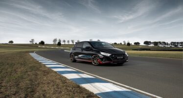 Hyundai i20 N: Το τέλος μιας «καυτής» εποχής με 100 συλλεκτικά οχήματα