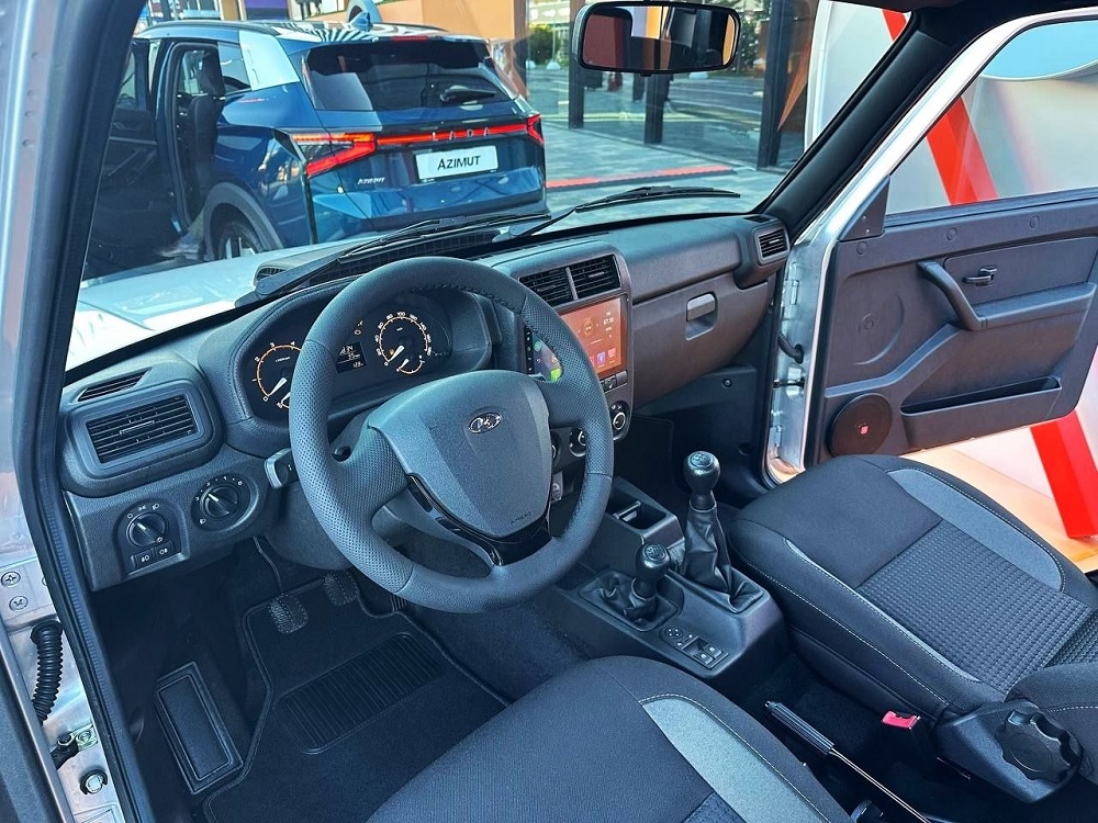 Lada Niva Legend