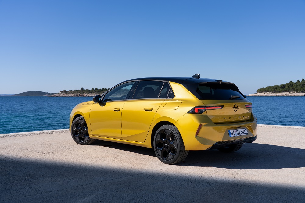 Opel Astra 